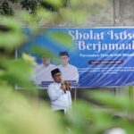 Kemarau Panjang, Ratusan Pegawai PDAM Lombok Tengah Gelar Salat Istisqa dan Santuni Anak Yatim, 135 Tangki Air Bersih Telah Disalurkan